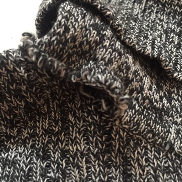 Cute pepper black grey long sleeve turtleneck - Picture 5 of 8